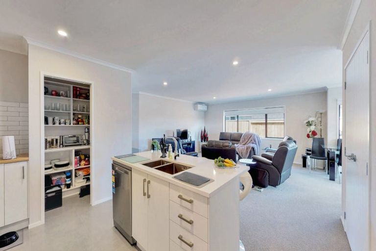 Photo of property in 5 Awataha Crescent, Pyes Pa, Tauranga, 3110