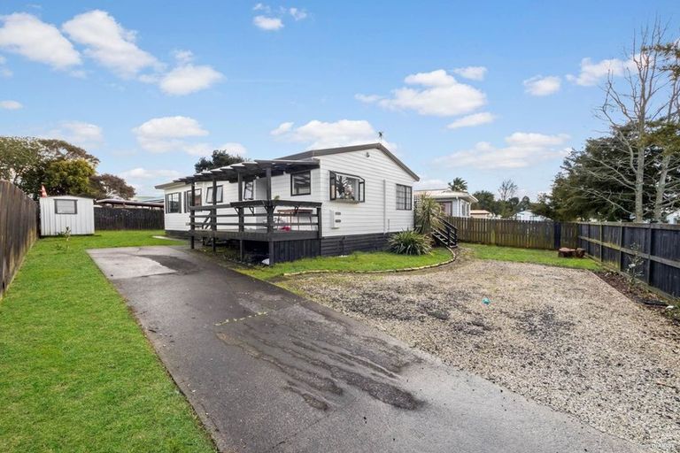 Photo of property in 9 Riserra Drive, Ranui, Auckland, 0612