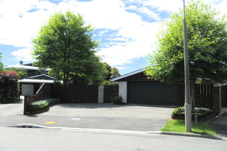 Photo of property in 2/8a Rachel Place, Avonhead, Christchurch, 8042