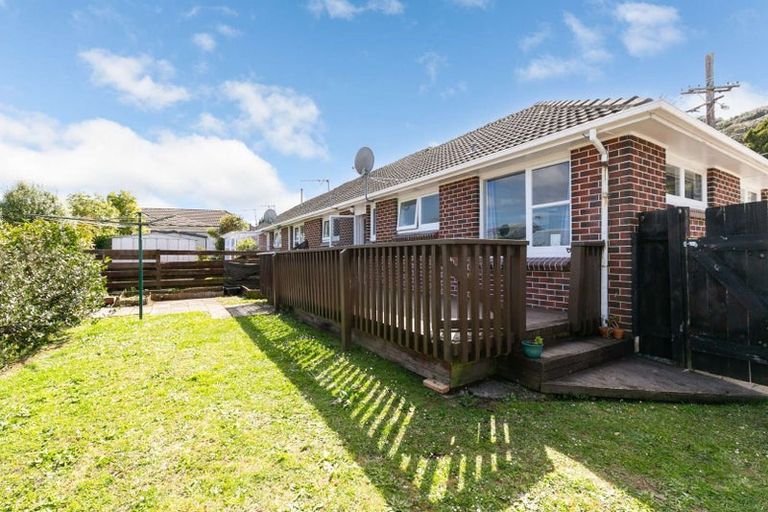 Photo of property in 1 Isabel Grove, Wainuiomata, Lower Hutt, 5014