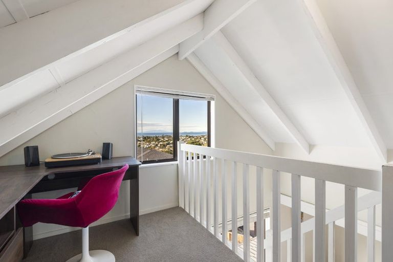 Photo of property in 1/163 Oaktree Avenue, Browns Bay, Auckland, 0630