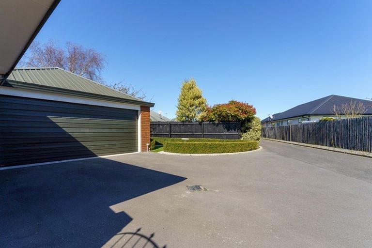Photo of property in 6 Saint Pauls Place, Burwood, Christchurch, 8083