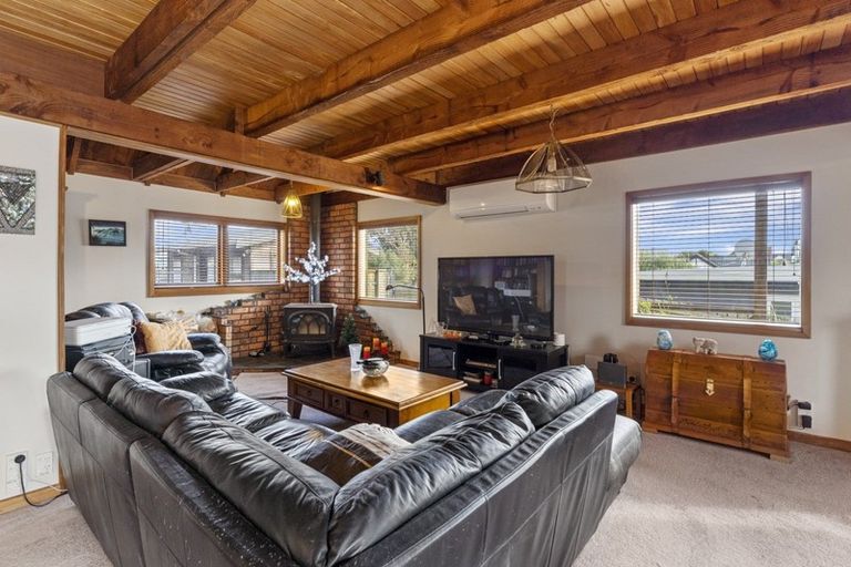 Photo of property in 12 Ngapotiki Street, Paraparaumu Beach, Paraparaumu, 5032