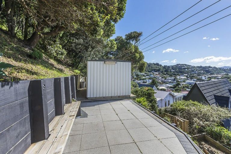 Photo of property in 49 Mantell Street, Seatoun, Wellington, 6022