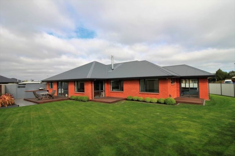 Photo of property in 3 Saint Andrews Lane, Kirwee, Darfield, 7571
