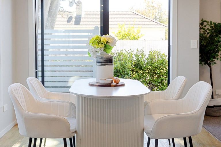 Photo of property in 12 Emmadale Lane, Hamilton East, Hamilton, 3216