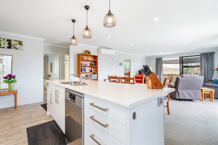 Photo of property in 6 Pinehurst Close, Te Kamo, Whangarei, 0112