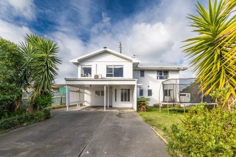 Photo of property in 68 Rogers Road, Bay View, Napier, 4104