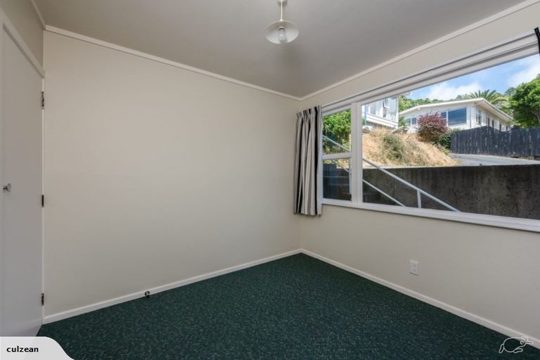 Photo of property in 2/77 Collier Avenue, Karori, Wellington, 6012