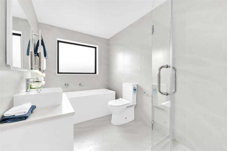 Photo of property in 96 Ksenia Drive, Flat Bush, Auckland, 2019