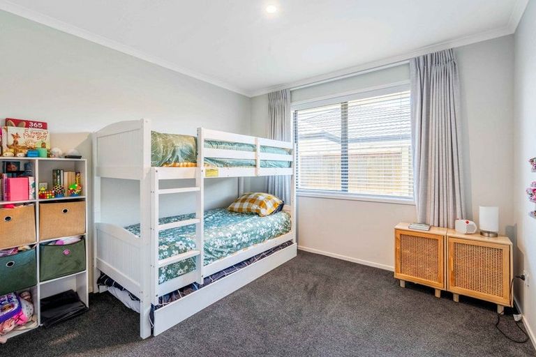 Photo of property in 4 Plate Lane, Papamoa, 3118