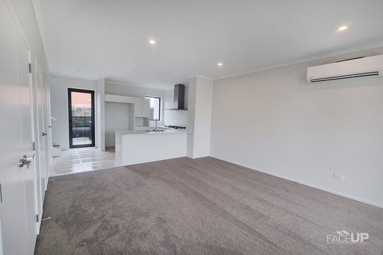 Photo of property in 78 Rahopuru Road, Westgate, Auckland, 0614
