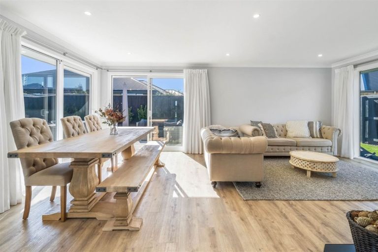 Photo of property in 15 Northmoor Boulevard, Rolleston, 7615