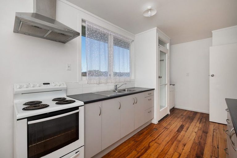 Photo of property in 15 Whiteman Road, Kawakawa, 0210