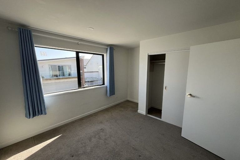 Photo of property in 9 Kaha Road, Takanini, 2110
