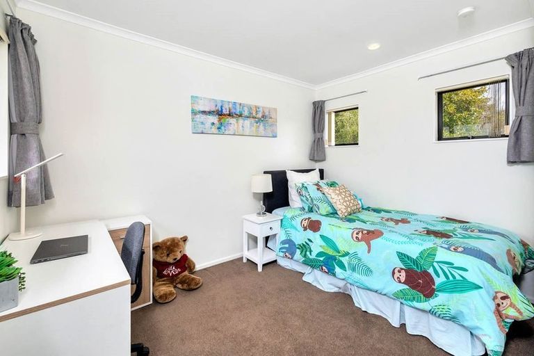 Photo of property in 15 San Carlo Court, Henderson, Auckland, 0612