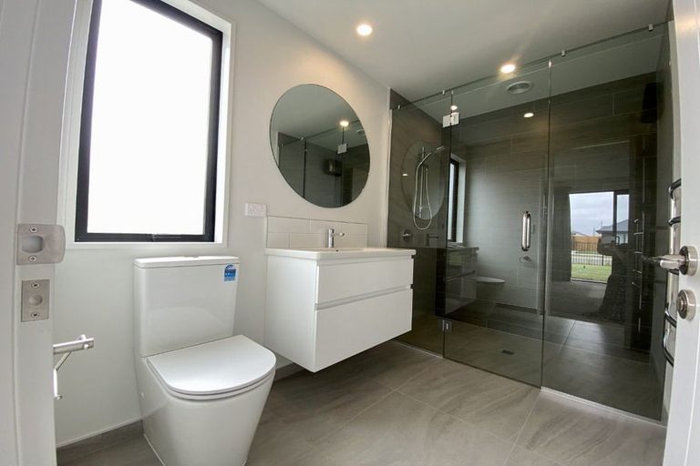 Photo of property in 12 Larissa Road, Halswell, Christchurch, 8025