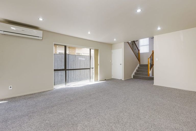 Photo of property in 31 Janway Avenue, Flat Bush, Auckland, 2016
