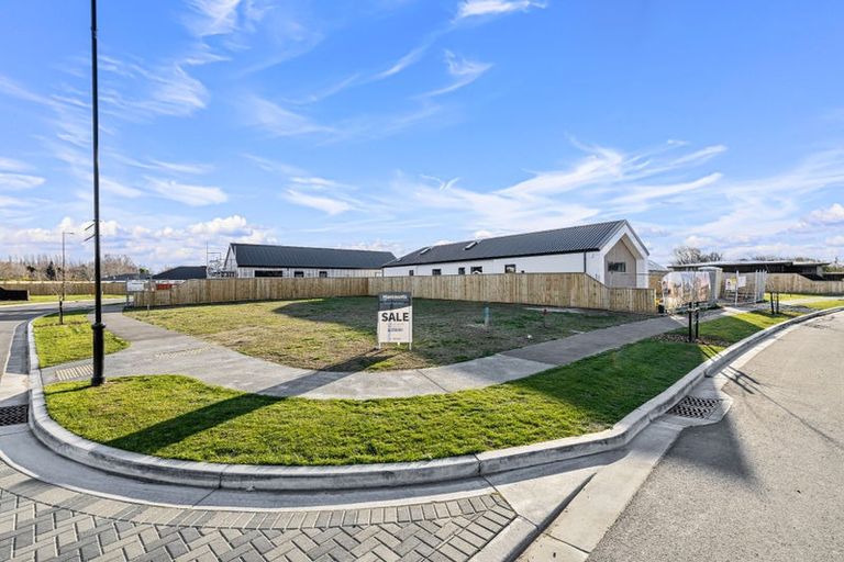 Photo of property in 7 Meadow Stream Drive, Casebrook, Christchurch, 8051