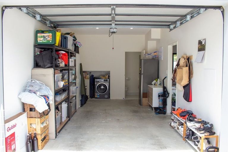 Photo of property in 68c Donovan Avenue, Massey, Auckland, 0614