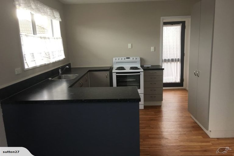 Photo of property in 2/22 Matlock Street, Woolston, Christchurch, 8062