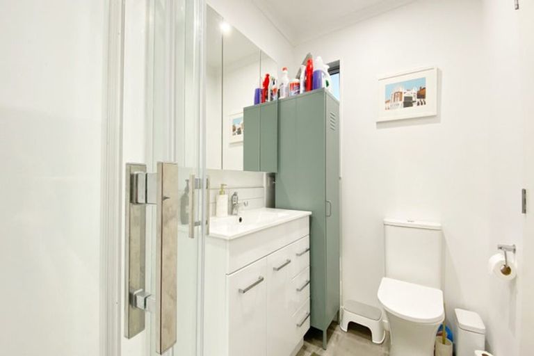 Photo of property in 31 Ngae Place, Mangere East, Auckland, 2024