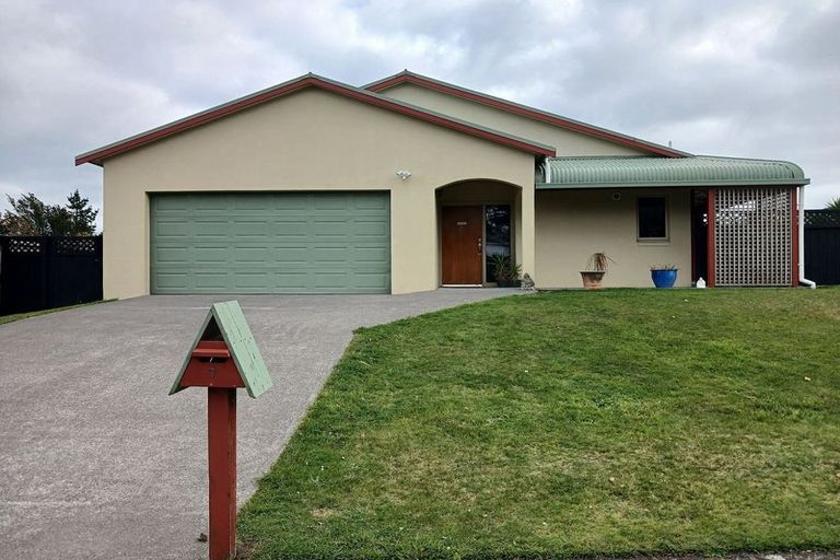 Photo of property in 7 Elizabeth Grove, Stratford, 4332
