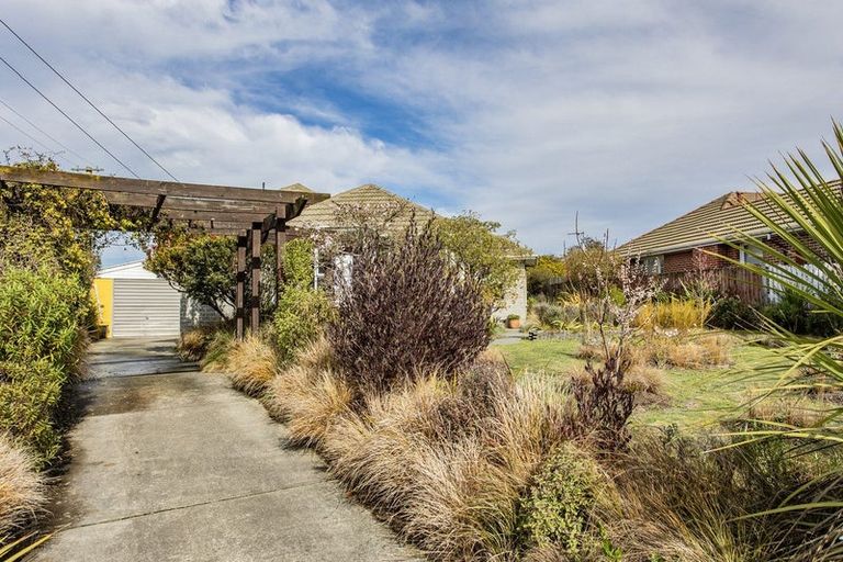 Photo of property in 10 Cheam Street, Dallington, Christchurch, 8061