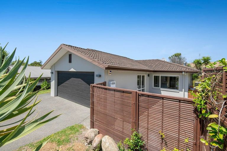 Photo of property in 9 Blue Heron Rise, Stanmore Bay, Whangaparaoa, 0932
