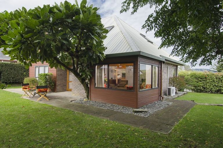 Photo of property in 324a Papamoa Beach Road, Papamoa Beach, Papamoa, 3118