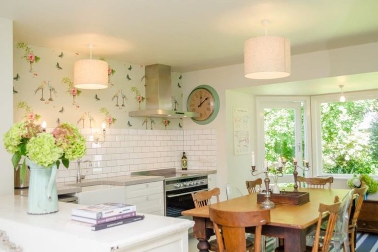 Photo of property in 10 Wood Street, Greytown, 5712