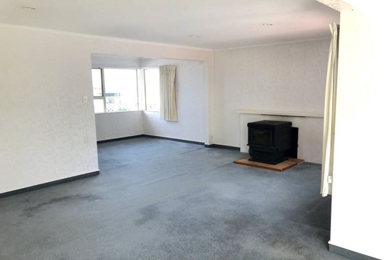 Photo of property in 3 Cambridge Terrace, Taradale, Napier, 4112