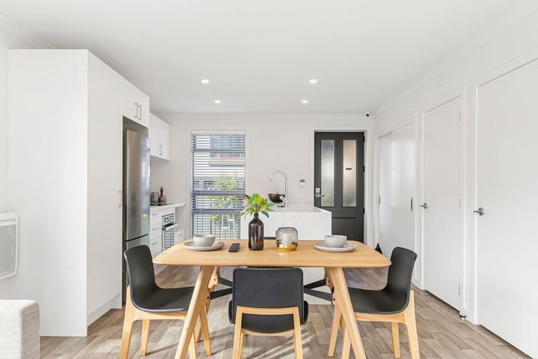 Photo of property in 83c Marlborough Avenue, Glenfield, Auckland, 0629