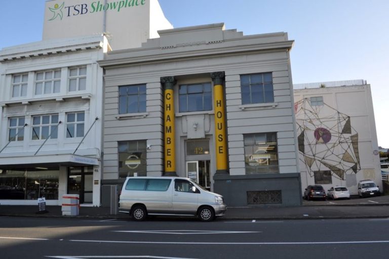 Photo of property in 1 Egmont Street, Hawera, 4610