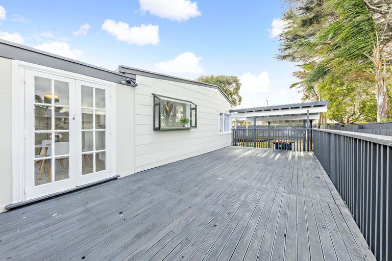 Photo of property in 1/25 Blanes Road, Weymouth, Auckland, 2103