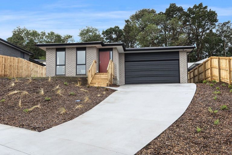 Photo of property in 17 Royal St Annes Drive, Te Kamo, Whangarei, 0112