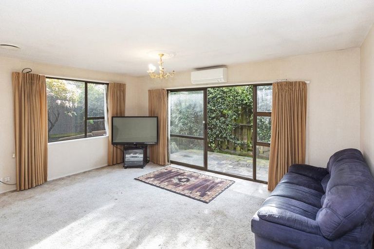 Photo of property in 29 Dinton Street, Russley, Christchurch, 8042