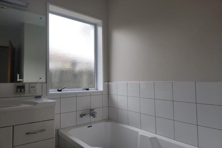 Photo of property in 11 Lothian Street, Ilam, Christchurch, 8041