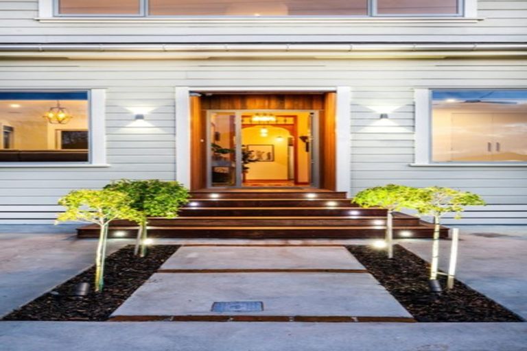 Photo of property in 7 Massey Street, Westown, New Plymouth, 4310