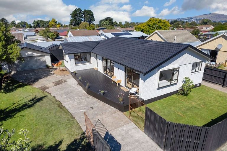 Photo of property in 4 Kuaka Crescent, Bromley, Christchurch, 8062
