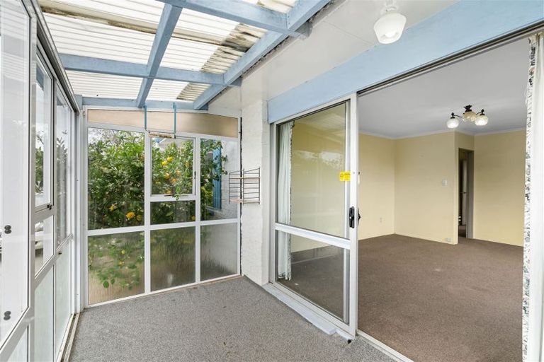 Photo of property in 2/136 Wainoni Road, Avondale, Christchurch, 8061
