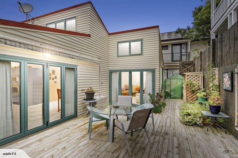 Photo of property in 8 Hall Avenue, Newtown, Wellington, 6021