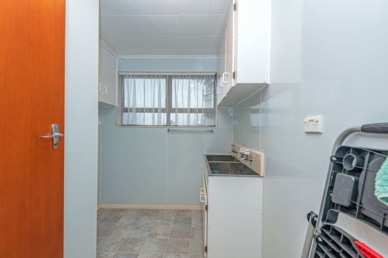 Photo of property in 28 Ormond Street, Woodville, 4920