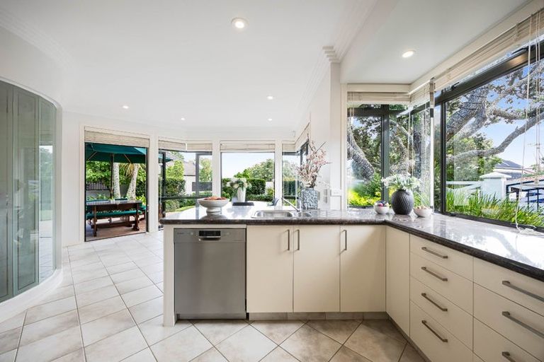 Photo of property in 1/14 Clifton Road, Hauraki, Auckland, 0622