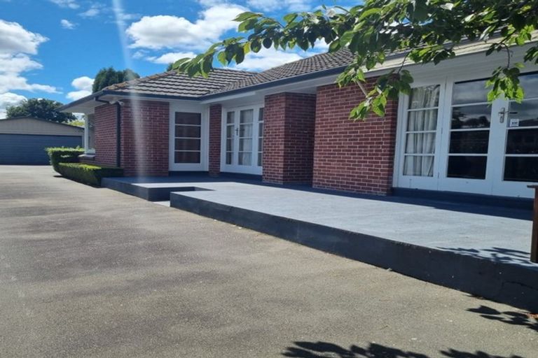 Photo of property in 120 Watford Street, Strowan, Christchurch, 8052