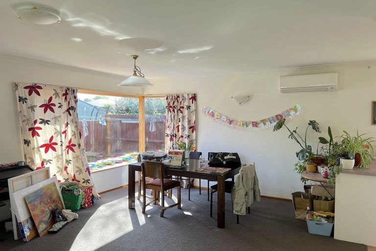 Photo of property in 104 Yaldhurst Road, Sockburn, Christchurch, 8042