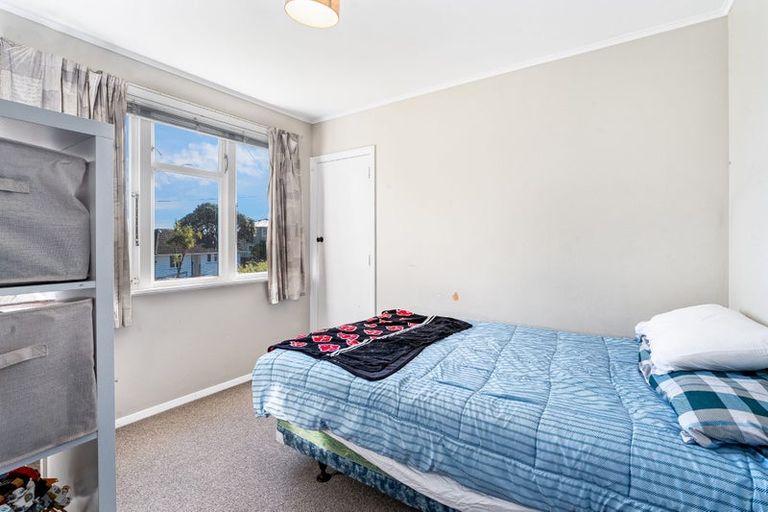 Photo of property in 101 Hereford Street, Cannons Creek, Porirua, 5024
