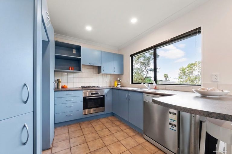 Photo of property in 314 Triangle Road, Massey, Auckland, 0614