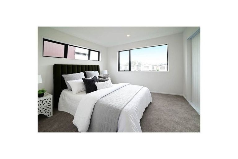 Photo of property in 31 Kiato Lane, Flat Bush, Auckland, 2019