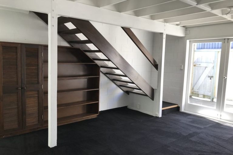 Photo of property in 11 Mckinley Crescent, Brooklyn, Wellington, 6021